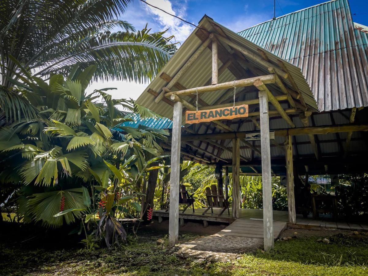 ホテル El Chontal Rincón エクステリア 写真